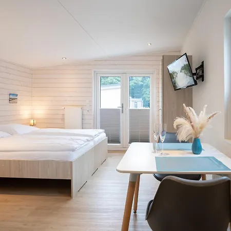 Ostseecamp Luebecker Bucht Seerose Tatil Evi *